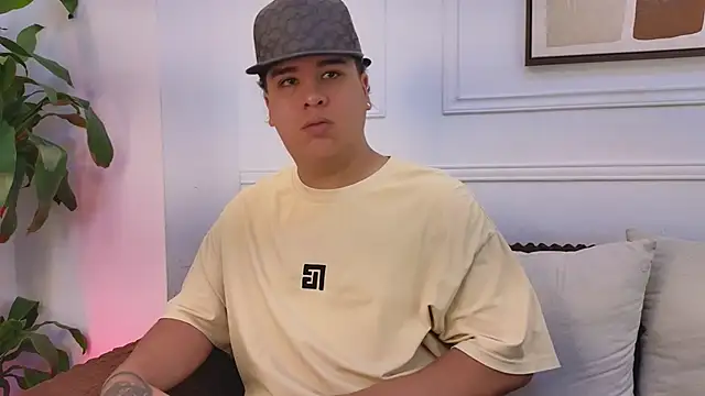 Naim Bennetsex online show from April 2026 06:12:02 PM