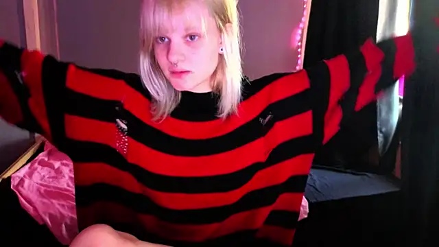 Elieiza xo online show from April 2026 10:08:02 AM