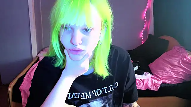 Elieiza xo online show from April 2026 09:23:01 AM