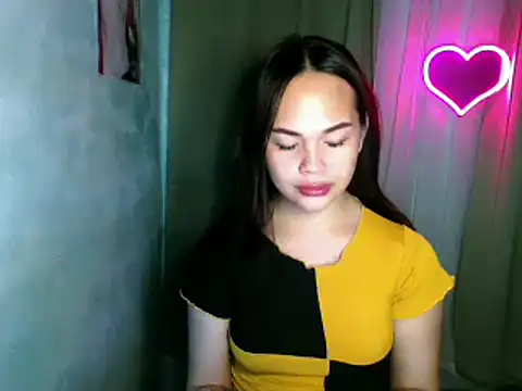 sweetsassyxx online show from April 2026 06:20:01 PM