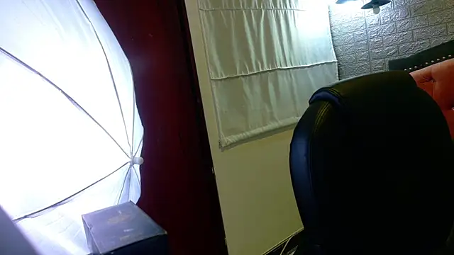 Natalie loffreda online show from October 2025 03:51:02 AM