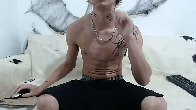 Dan jonson15 online show from October 2025 11:28:02 PM