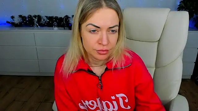 Anna Snows online show from December 2025 06:32:02 AM