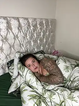 Snapshot of Charsworld chatting on November 2025 08:36:02 AM Charsworld online show from November 2025 08:36:02 AM