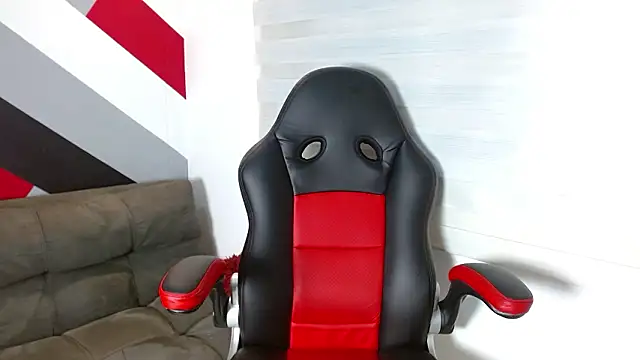 NatiHoran online show from February 2026 09:22:02 PM