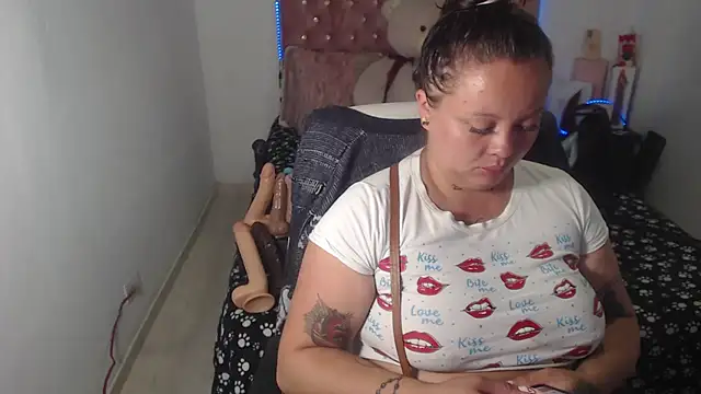 patty squirt  online show from October 2025 02:45:02 AM