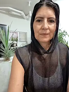 Snapshot of swity_foster chatting on June 2026 02:16:01 PM swity foster online show from June 2026 02:16:01 PM
