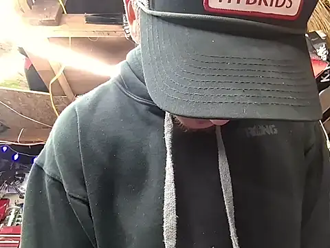 twistafatpipe online show from February 2026 11:33:01 AM