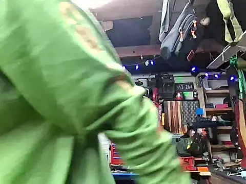 twistafatpipe online show from March 2026 10:47:01 PM