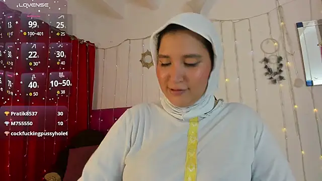 Snapshot of Azahara-Alcazar chatting on October 2025 07:44:02 PM Azahara-Alcazar online show from October 2025 07:44:02 PM