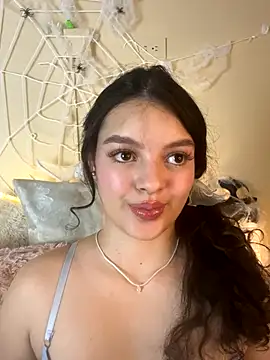 AriaHeavenss online show from October 2025 12:22:02 AM