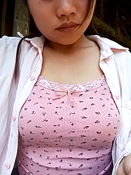 EllyBaby20 online show from April 2026 02:45:01 AM