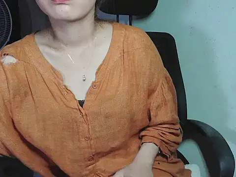 B-e-l-l-e online show from March 2026 10:34:02 AM