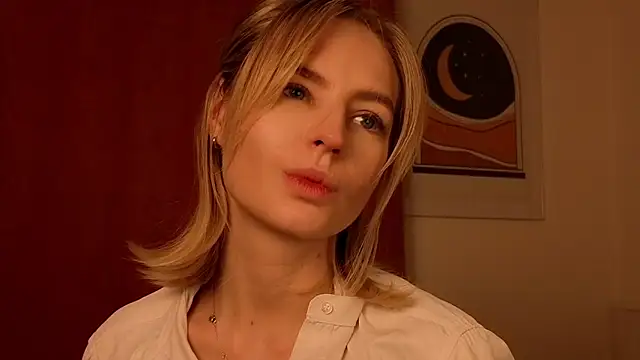 Snapshot of Sunshine_Angell chatting on January 2026 10:22:02 PM Sunshine Angell online show from January 2026 10:22:02 PM