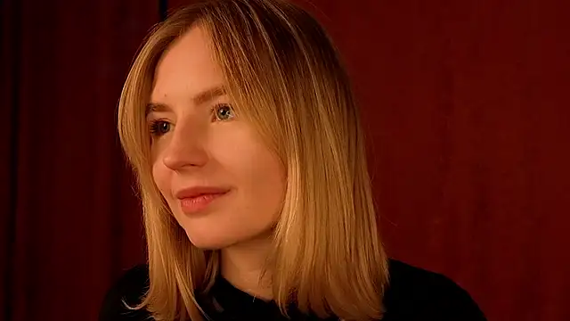 Snapshot of Sunshine_Angell chatting on January 2026 09:53:02 PM Sunshine Angell online show from January 2026 09:53:02 PM