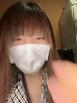 natsumiii online show from October 2025 02:48:01 PM