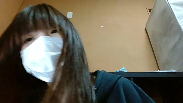 natsumiii online show from October 2025 12:38:01 PM