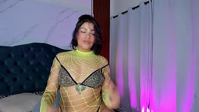 sara zc online show from October 2025 11:47:01 AM