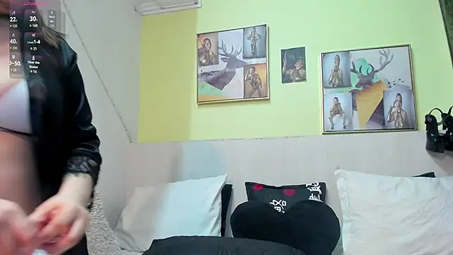 AtheneaArbelaez  online show from December 2025 08:04:01 PM