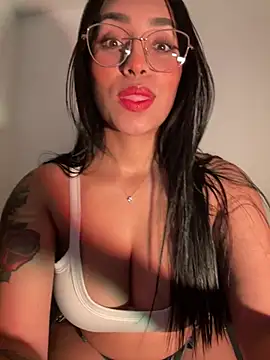 Linda Saenz  online show from July 2026 11:56:01 PM