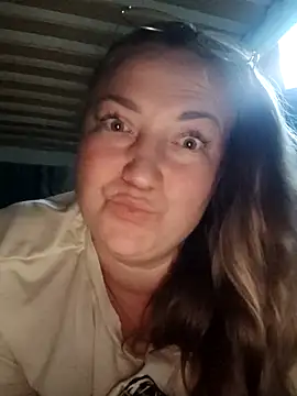 Kiss Eva online show from September 2025 08:31:02 PM