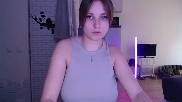Snapshot of Leonaalove chatting on April 2026 01:41:01 PM Leonaalove online show from April 2026 01:41:01 PM