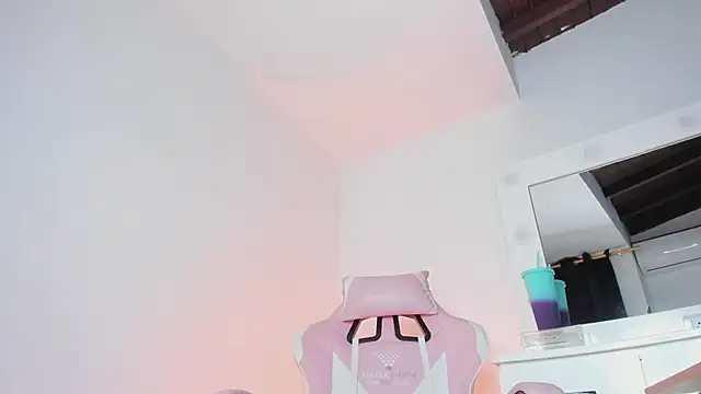 lovingdarcy  online show from March 2026 11:28:02 AM