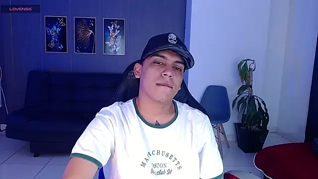 Snapshot of david_santos16 chatting on September 2025 03:16:02 AM david santos16 online show from September 2025 03:16:02 AM