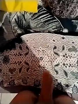 Snapshot of KingMaxiZ chatting on February 2026 05:04:01 AM KingMaxiZ online show from February 2026 05:04:01 AM