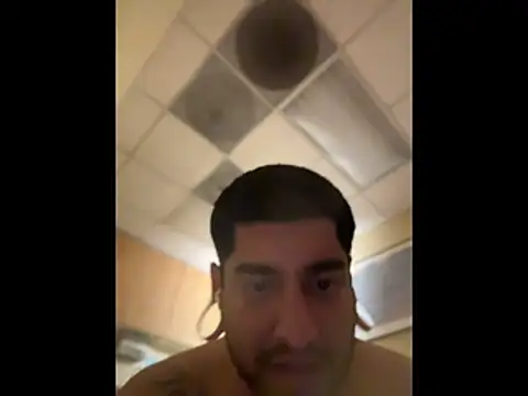 Snapshot of beenastyy chatting on December 2025 03:58:02 AM beenastyy online show from December 2025 03:58:02 AM