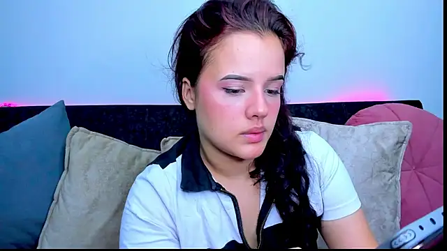 sweet lily26 online show from September 2025 04:49:01 AM