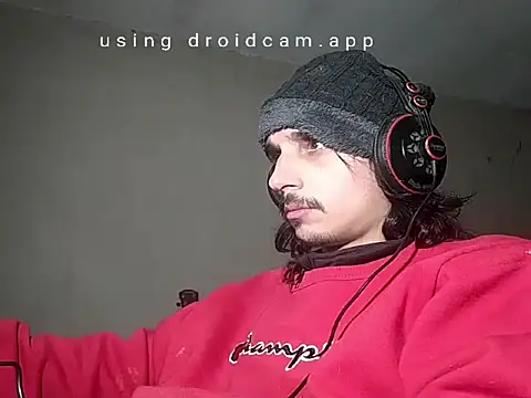 Snapshot of papito20cm chatting on May 2026 07:03:02 AM papito20cm online show from May 2026 07:03:02 AM