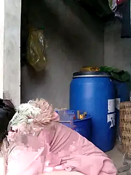 Snapshot of quynhkoolbae chatting on November 2025 11:29:01 PM quynhkoolbae online show from November 2025 11:29:01 PM