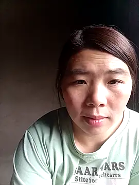 Snapshot of quynhkoolbae chatting on November 2025 12:44:01 AM quynhkoolbae online show from November 2025 12:44:01 AM