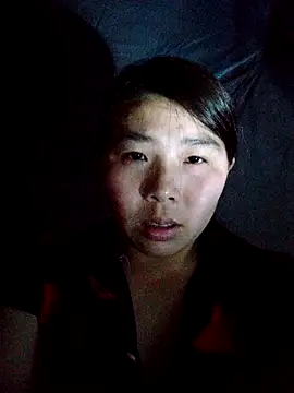 Snapshot of quynhkoolbae chatting on November 2025 02:49:02 PM quynhkoolbae online show from November 2025 02:49:02 PM