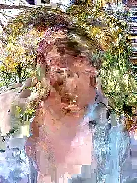 Snapshot of quynhkoolbae chatting on November 2025 01:40:01 AM quynhkoolbae online show from November 2025 01:40:01 AM