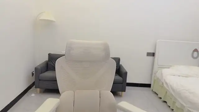 Maymay  online show from November 2025 11:04:02 PM