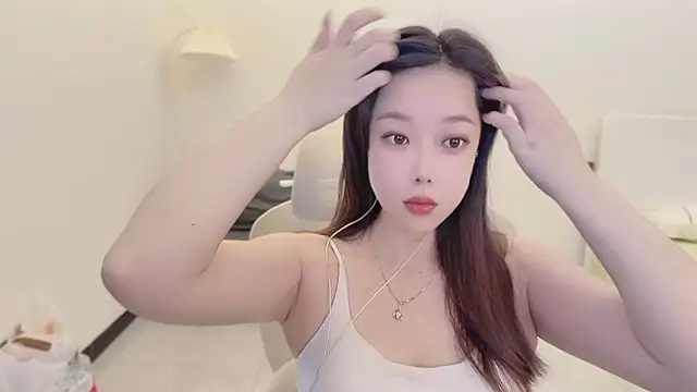 Maymay  online show from November 2025 02:39:01 PM