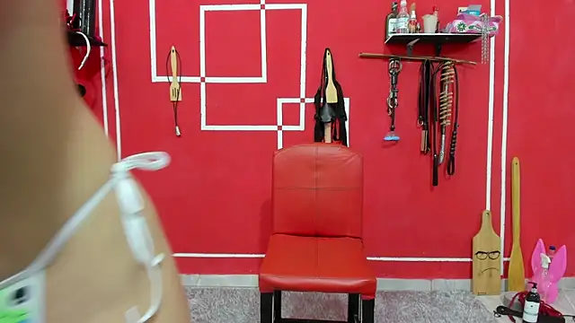 Snapshot of BDSM_Playroom_Tania chatting on March 2026 08:37:02 PM BDSM Playroom Tania online show from March 2026 08:37:02 PM