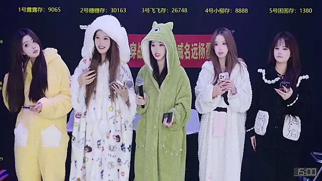 CrazyGirl-888 online show from November 2025 02:16:02 PM