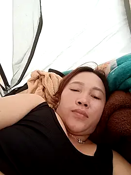 miumiu 00 online show from October 2025 02:22:02 AM