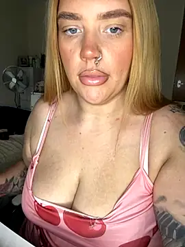 MysteriousMylaX online show from October 2025 01:22:02 PM