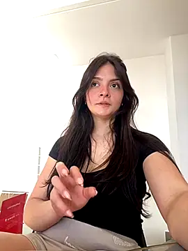 Snapshot of Danielaeliana chatting on September 2025 06:56:02 PM Danielaeliana online show from September 2025 06:56:02 PM