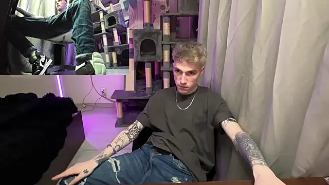 Snapshot of davesinner chatting on April 2026 10:25:02 PM davesinner online show from April 2026 10:25:02 PM