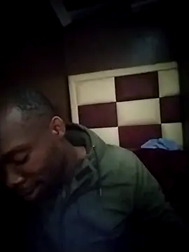 TinnyVsGiant online show from November 2025 02:17:01 PM