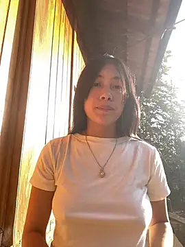 EmLy02 online show from November 2025 12:43:02 AM