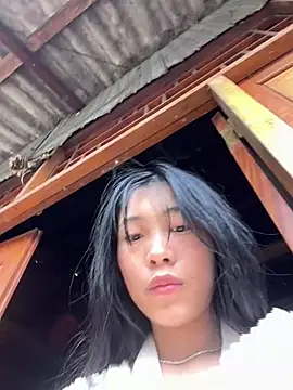 EmLy02 online show from March 2026 01:31:02 AM