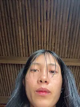 EmLy02 online show from April 2026 03:09:01 AM