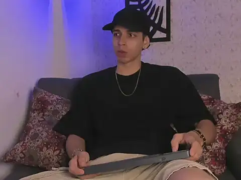 nicolai drake online show from September 2025 03:30:02 AM