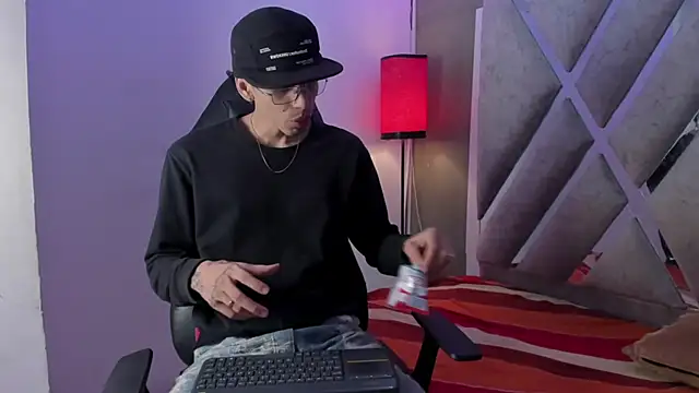 nicolai drake online show from November 2025 04:16:01 AM